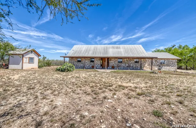 2292 County Road 400 Uvalde, TX 78801