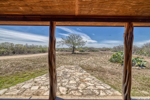 2292 County Road 400 Uvalde, TX 78801