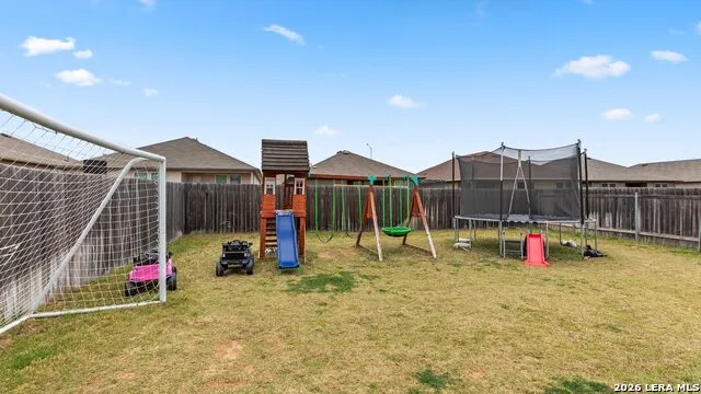 731 Monarch Dr Seguin, TX 78155