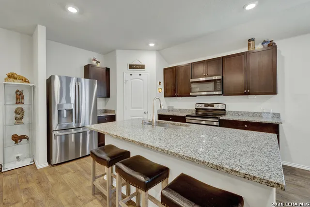 809 Nodding Nixie Seguin, TX 78155