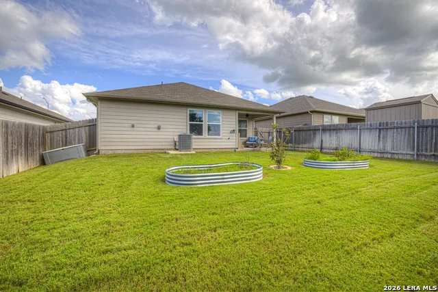 809 Nodding Nixie Seguin, TX 78155