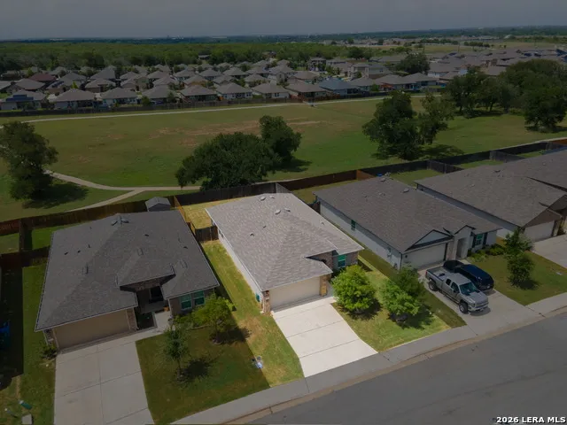 809 Nodding Nixie Seguin, TX 78155