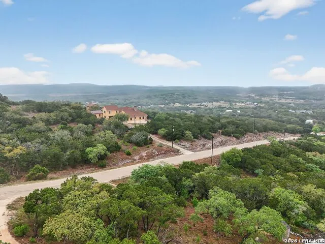 1076 SADDLEBACK RIDGE TRL Bandera, TX 78003