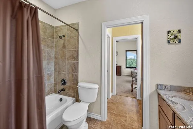 1076 SADDLEBACK RIDGE TRL Bandera, TX 78003
