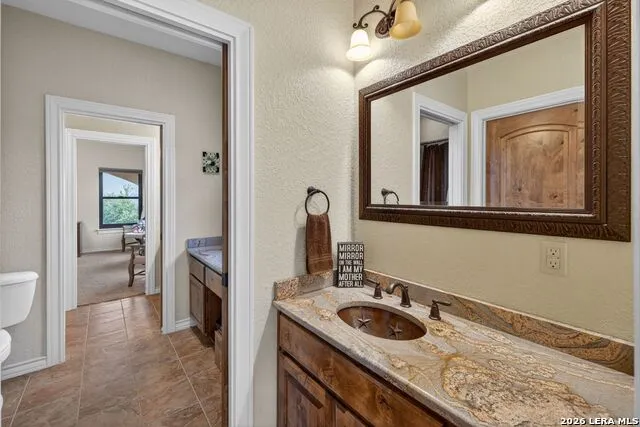 1076 SADDLEBACK RIDGE TRL Bandera, TX 78003
