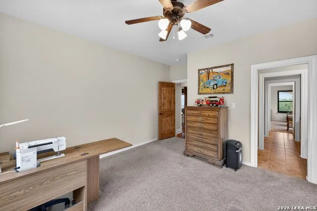 1076 SADDLEBACK RIDGE TRL Bandera, TX 78003