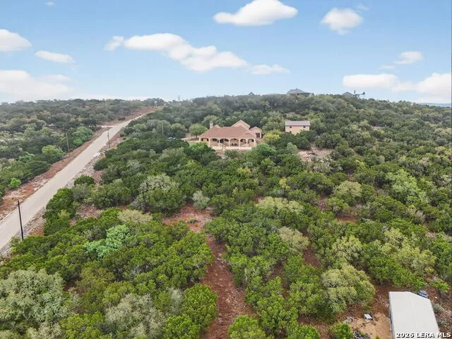 1076 SADDLEBACK RIDGE TRL Bandera, TX 78003