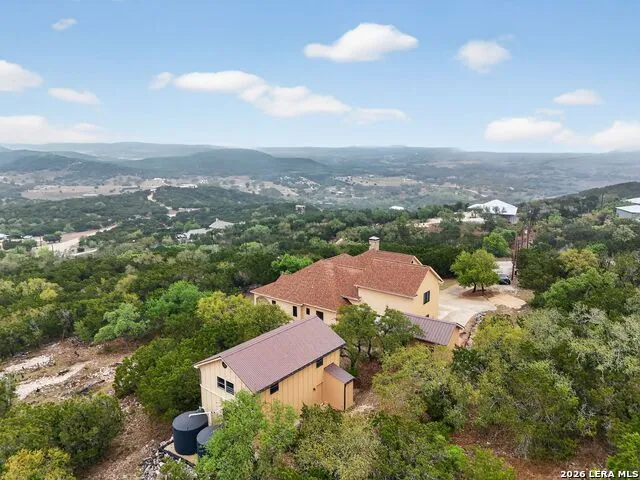1076 SADDLEBACK RIDGE TRL Bandera, TX 78003