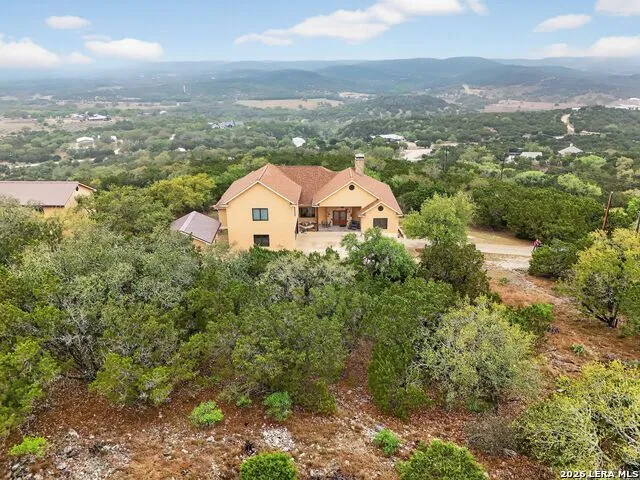 1076 SADDLEBACK RIDGE TRL Bandera, TX 78003