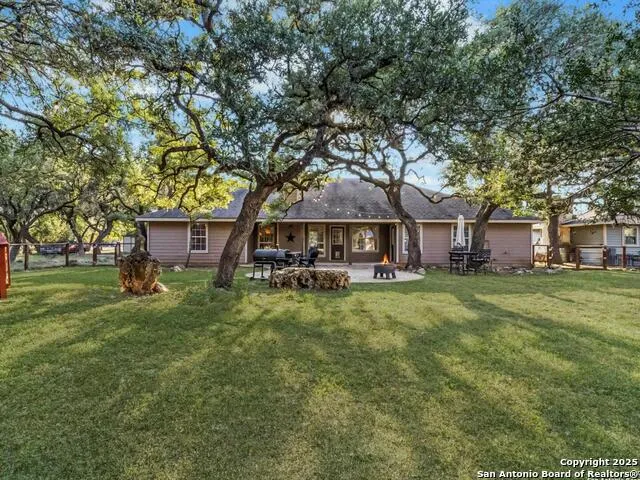 604 Guadalupe Dr Spring Branch, TX 78070