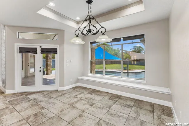 107 Oakview Floresville, TX 78114