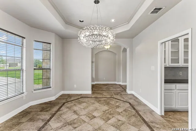 107 Oakview Floresville, TX 78114