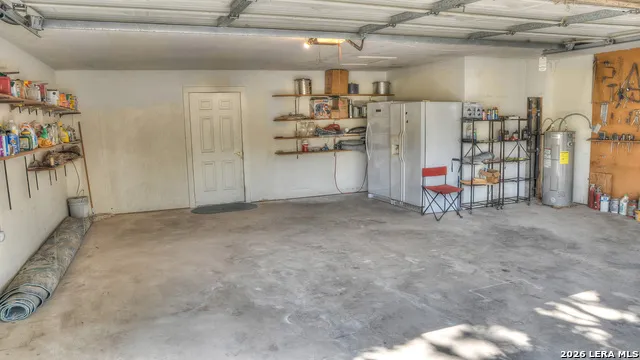 181 LEINWEBER DR Leakey, TX 78873