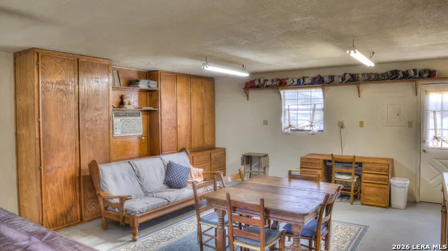 181 LEINWEBER DR Leakey, TX 78873