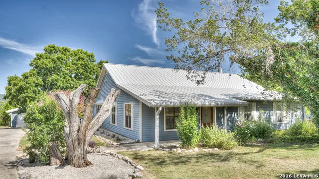 181 LEINWEBER DR Leakey, TX 78873
