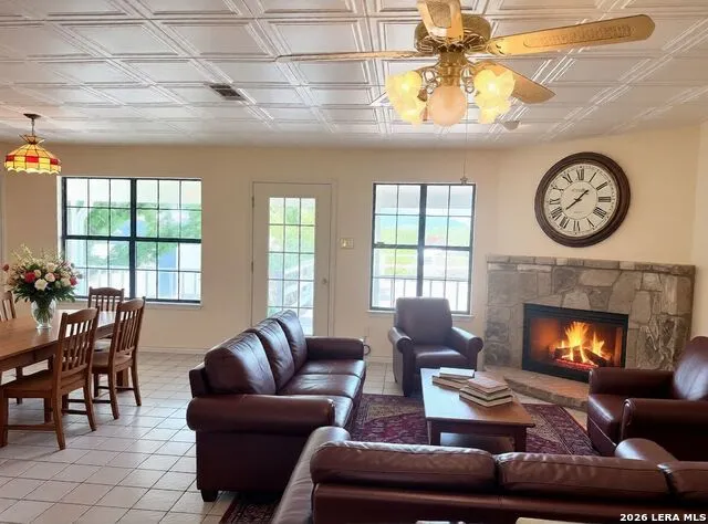 181 LEINWEBER DR Leakey, TX 78873