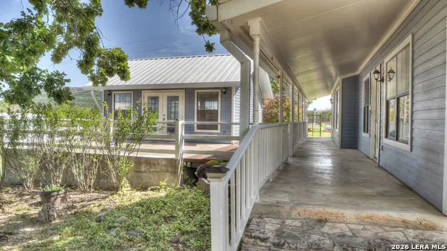 181 LEINWEBER DR Leakey, TX 78873