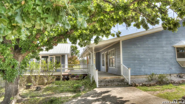 181 LEINWEBER DR Leakey, TX 78873