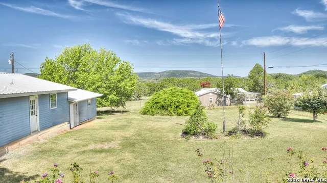 181 LEINWEBER DR Leakey, TX 78873