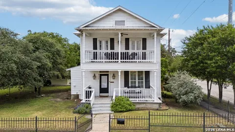 431 Hays