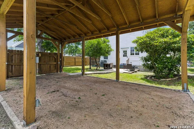 431 Hays San Antonio, TX 78202