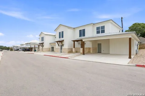 1143 PANIOLO DR