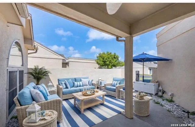 135 SANTA FE DR Rockport, TX 78382