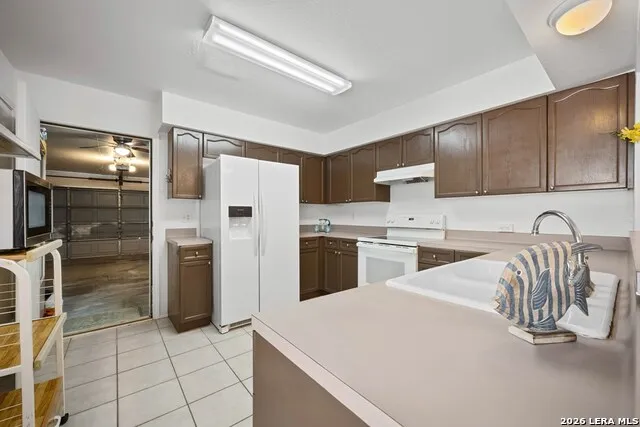 135 SANTA FE DR Rockport, TX 78382