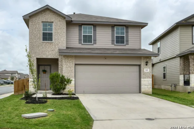 242 Legendary Trail Loop Floresville, TX 78114