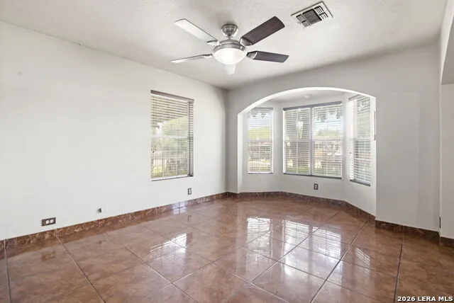 235 Tampa Ave San Antonio, TX 78211