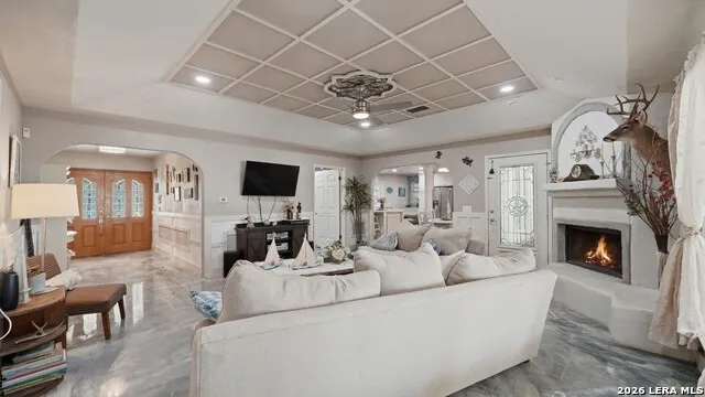 108 Woodlake Dr McQueeney, TX 78123