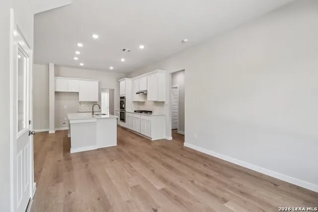 325 FIREWHEEL LOOP Floresville, TX 78114