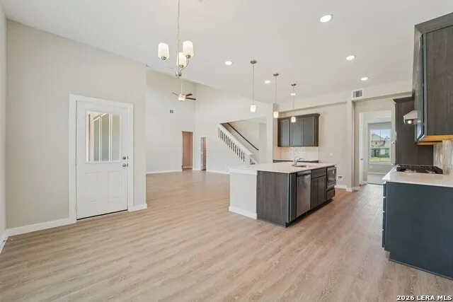 321 Firewheel Loop Floresville, TX 78114