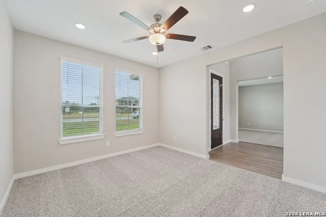 321 Firewheel Loop Floresville, TX 78114