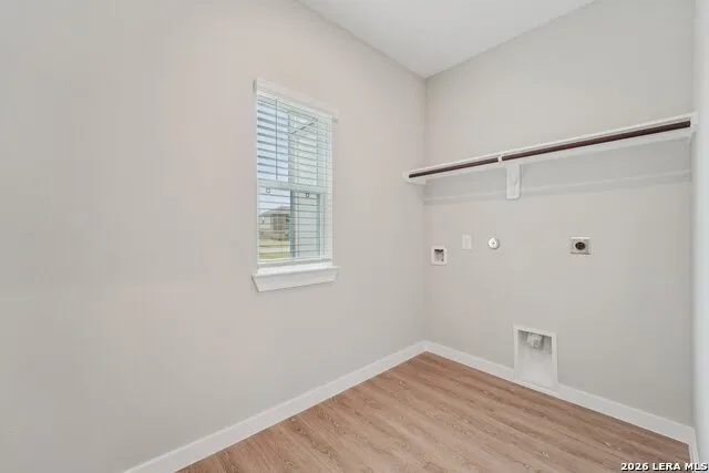 321 Firewheel Loop Floresville, TX 78114