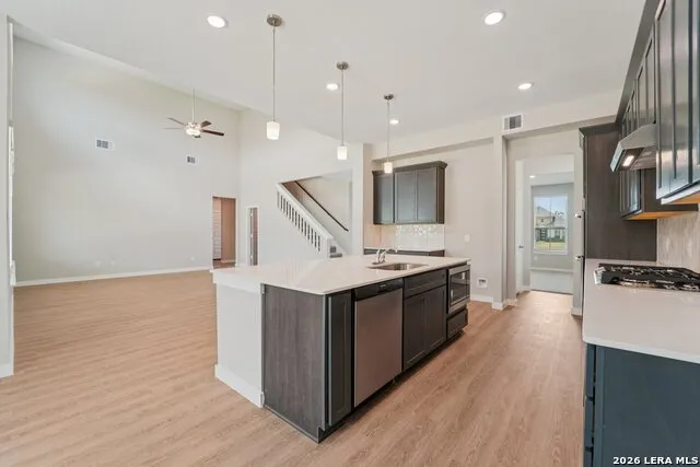 321 Firewheel Loop Floresville, TX 78114