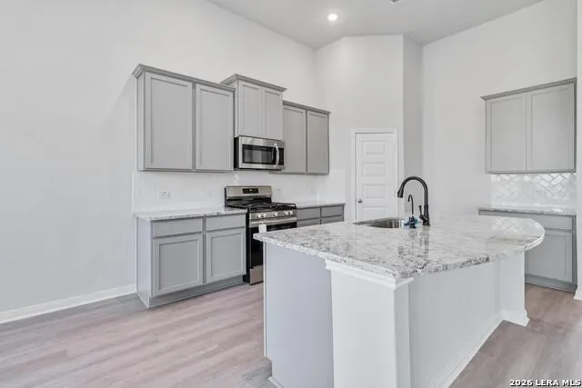 174 Firewheel Loop Floresville, TX 78114