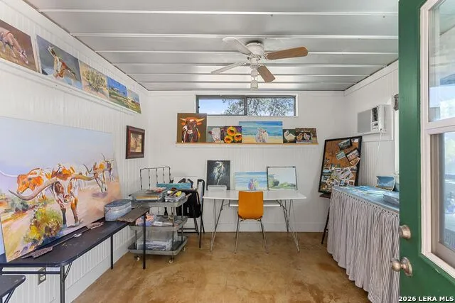 7855 Middle Creek Rd Blanco, TX 78606
