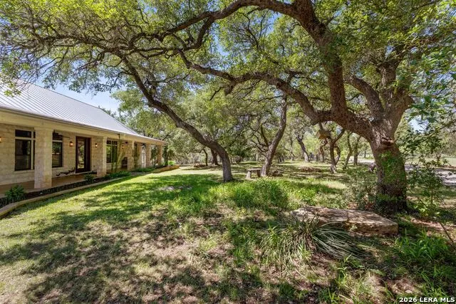 7855 Middle Creek Rd Blanco, TX 78606