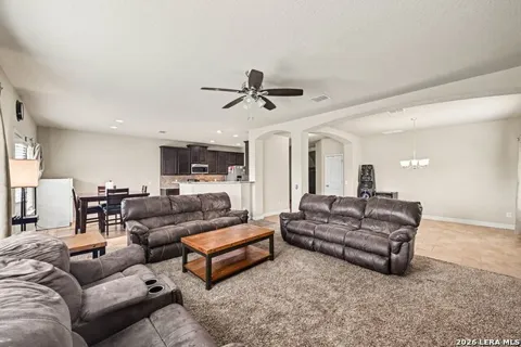 1107 Caspian Pt