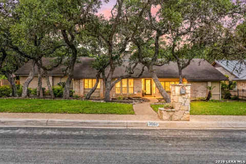 13067 Hunters Cir