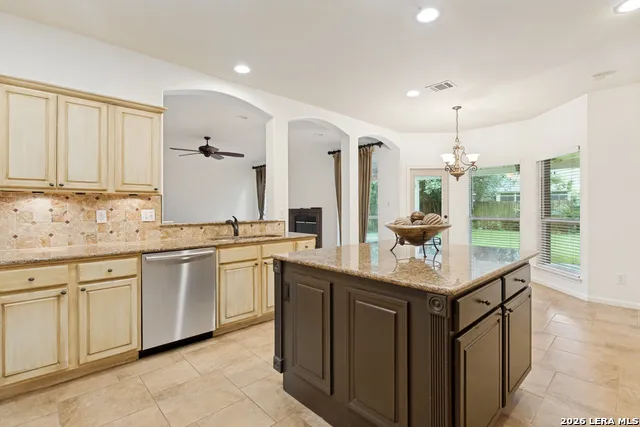 2614 Cinco Woods San Antonio, TX 78259