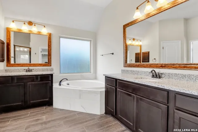 2912 COUNTRYSIDE PATH Seguin, TX 78155
