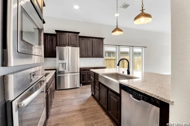 2912 COUNTRYSIDE PATH Seguin, TX 78155