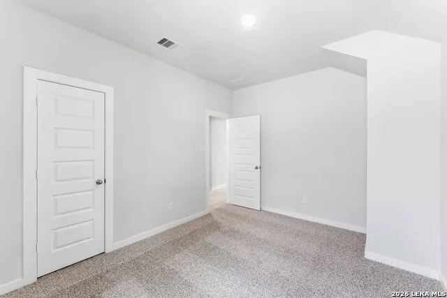 8942 Hazel Birch Elmendorf, TX 78112