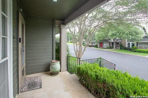 1015 E YAGER LN #125 Unit 125