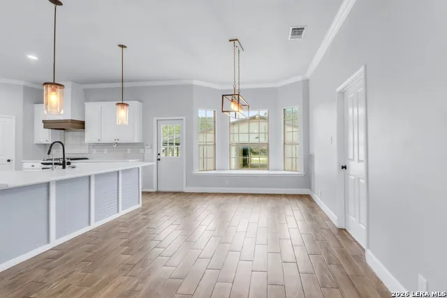 838 GEORG OAKS Bulverde, TX 78163