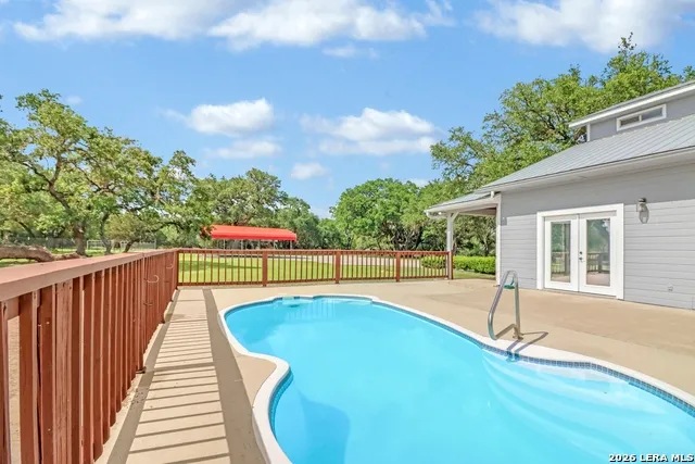 838 GEORG OAKS Bulverde, TX 78163