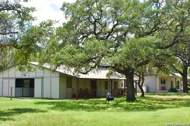 838 GEORG OAKS Bulverde, TX 78163
