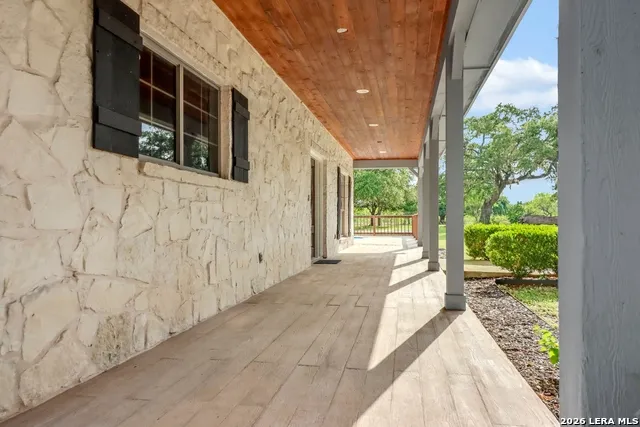 838 GEORG OAKS Bulverde, TX 78163